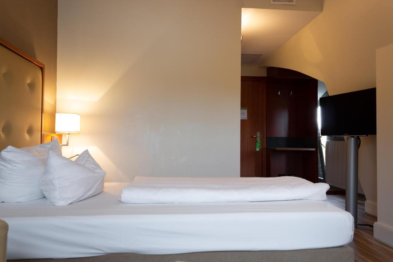 Am Blauen Wunder - Privathotel Dresden