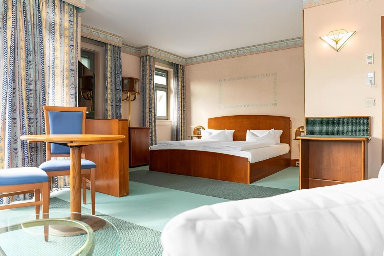 Am Blauen Wunder - Privathotel Hotel 3*