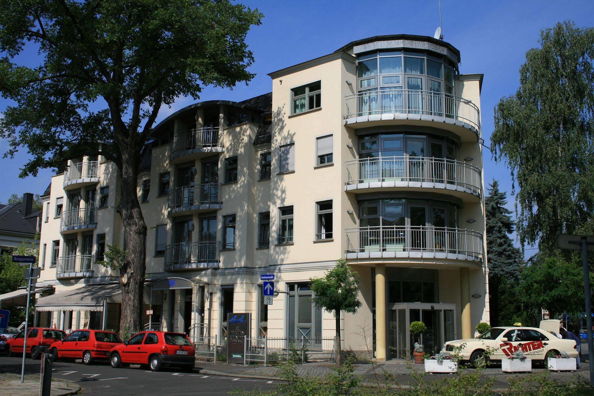 Hotel Am Blauen Wunder - Privathotel 3*