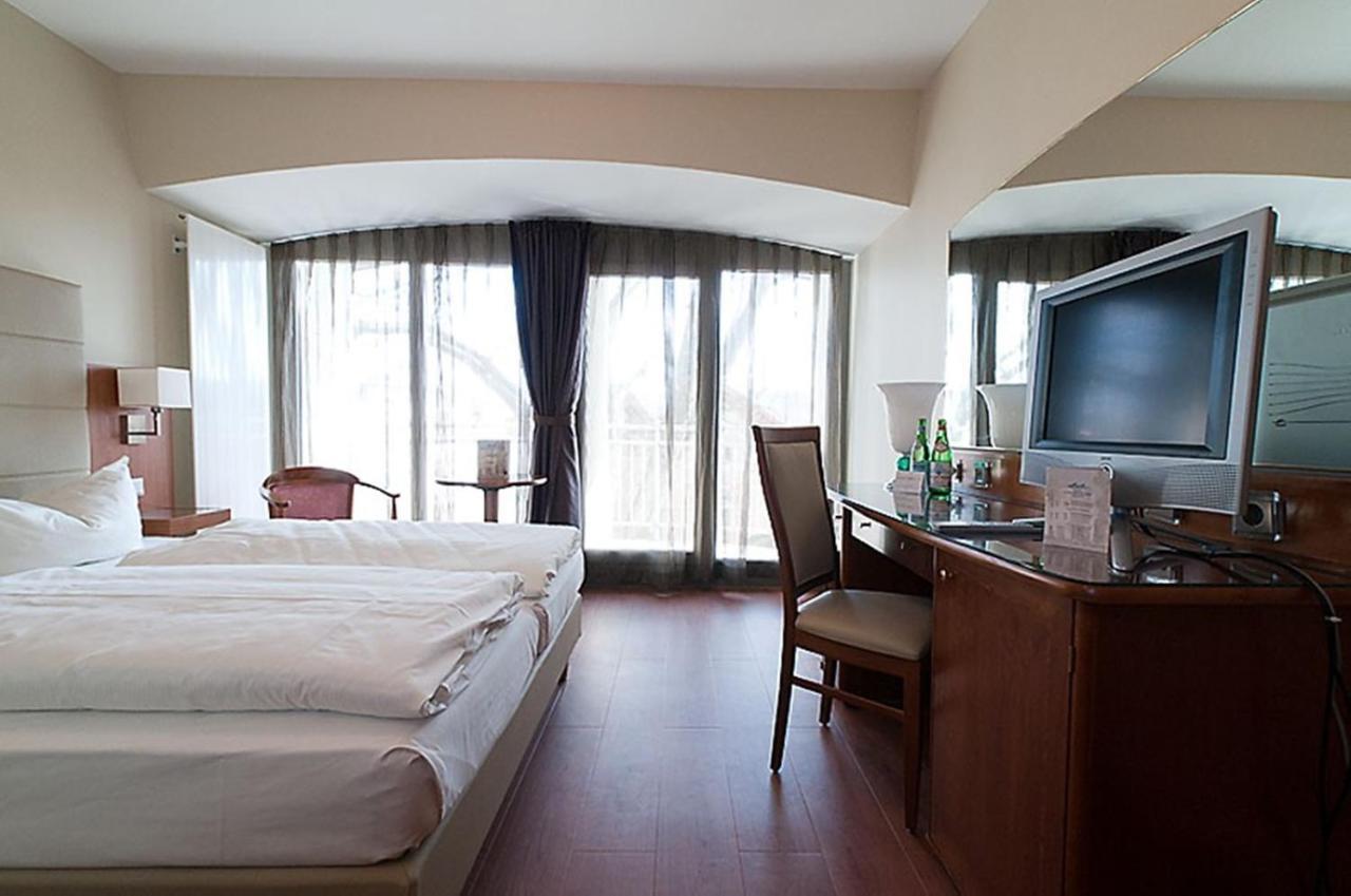 Am Blauen Wunder - Privathotel Hotel Dresden